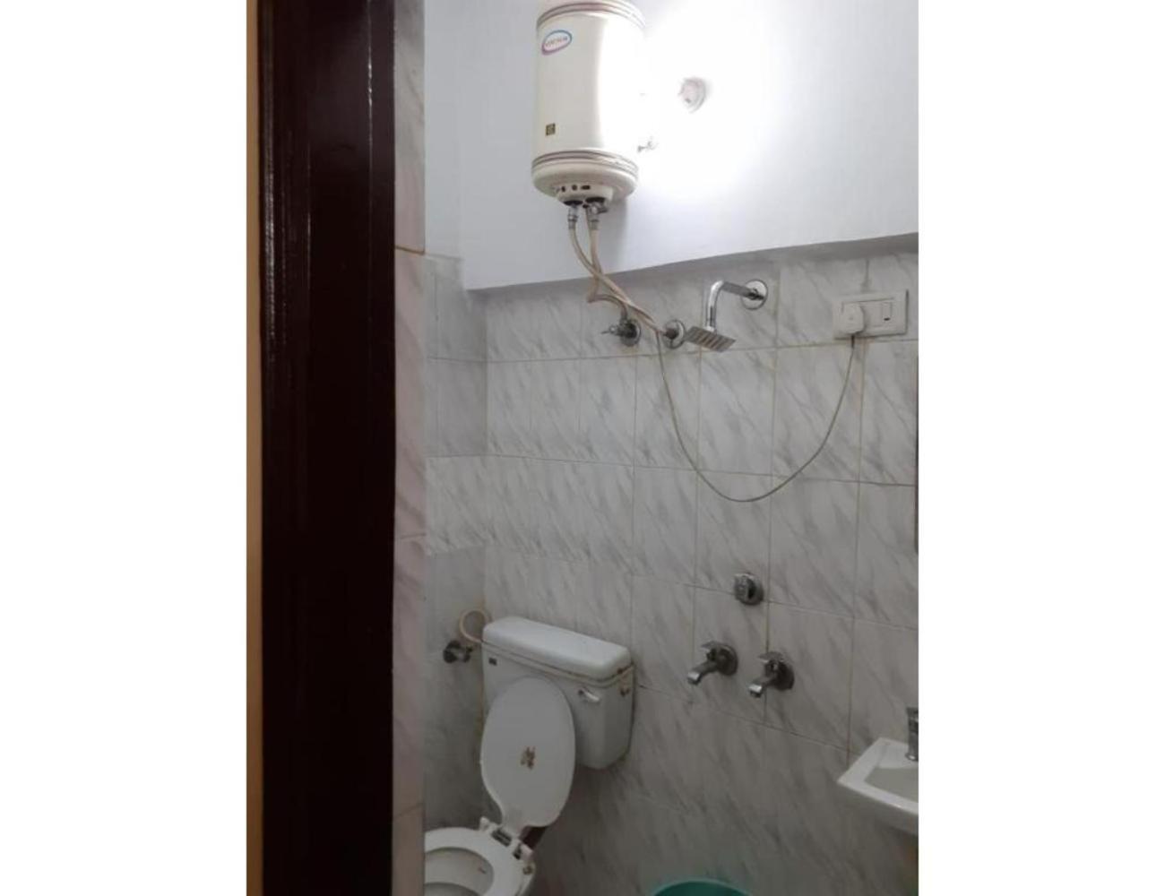 Hotel City Lodge , Чандигарх Экстерьер фото